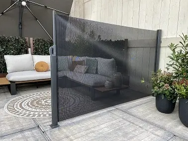 Ausziehbarer Windschutz